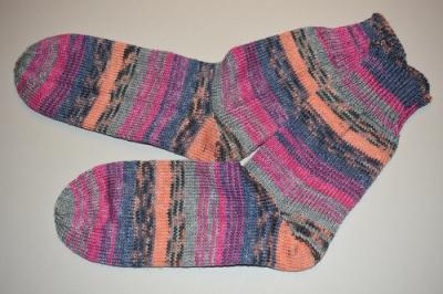 Gestrickte Socken Kuschel- Socken Opal Energy lila/grau
