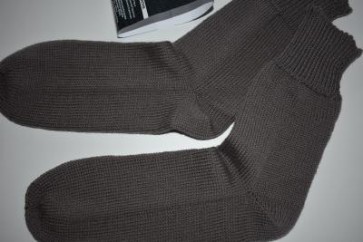 41/42 Wolle mit Kaschmir-Anteil gestrickte Socken * taube