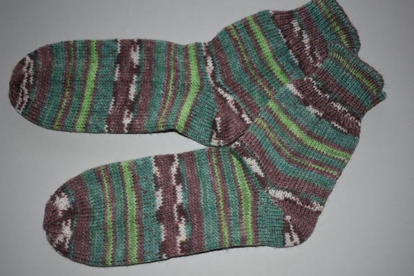 35 - 36 gestrickte Socken Wollsocken Opal Regenwald grün/braun