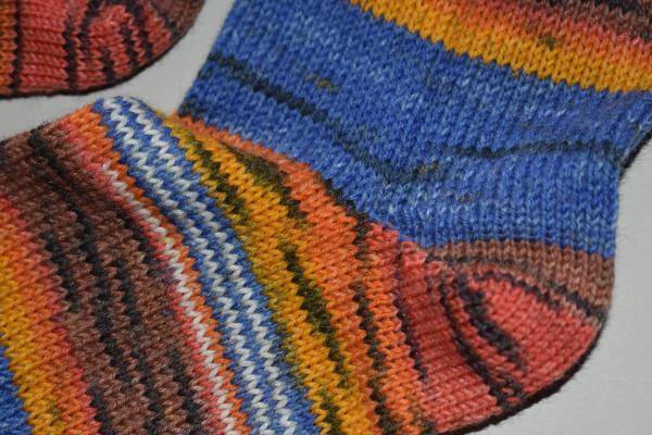 45 - 46 gestrickte Socken Opal Nach Hundertwasser Tender Dinghi