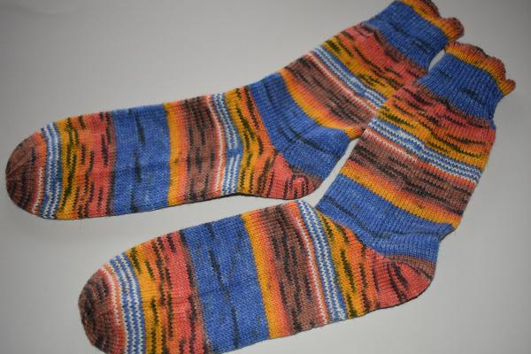 43 - 44 gestrickte Socken Opal Nach Hundertwasser Tender Dinghi