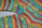 Preview: 43 - 44 gestrickte Socken Wollsocken Regenwald Regenbogen Farben