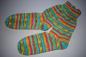 Preview: 43 - 44 gestrickte Socken Wollsocken Regenwald Regenbogen Farben
