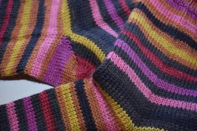 Preview: Gestrickte Socken Wollsocken Lana Grossa braun trifft pink/ocker