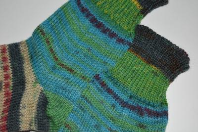 Preview: 37 - 38 gestrickte Socken, Stricksocken, Haussocken, Socks Opal Nach Hundertwasser -der Blaue Mond