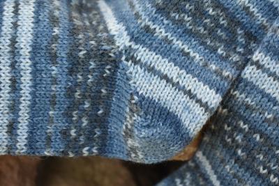 Preview: 41 - 42 gestrickte Socken Opal Elegant jeans gemustert