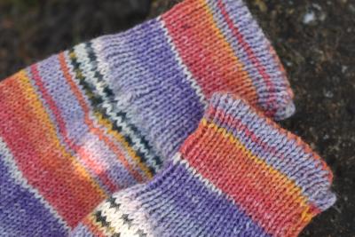 Preview: 41 - 42 gestrickte Socken Wollsocken Opal Sweet & Spicy lila /orange
