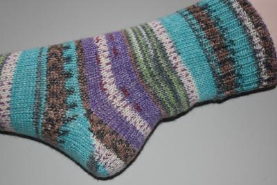 39/40 gestrickte Socken Opal - Regen auf Regentag -Nach Hundertwasser-Werk