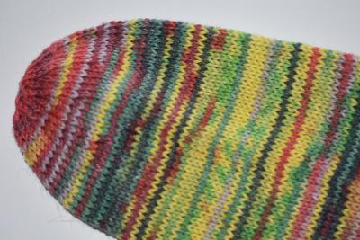 43 - 44 Opal Nach Hundertwasser, gestrickte Socken, The rain falls far from us falls the rain, geschenk