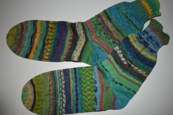 37/38 Gestrickte Socken Wollsocken Stricksocken Socks Strümpfe Geschenk Opal Wolle Unikat verschiedene grün, blau Töne