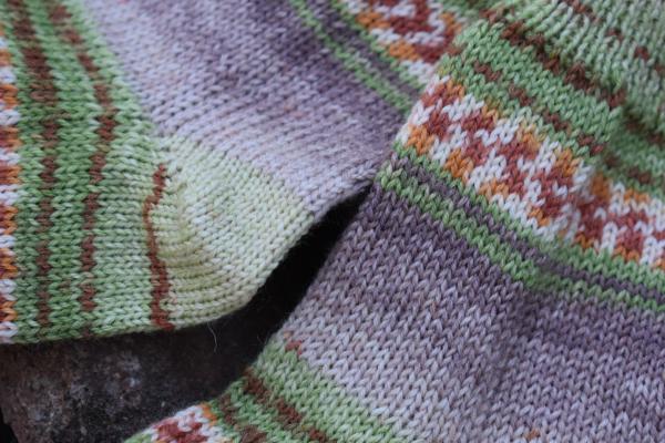 35 - 36 gestrickte Socken Wollsocken Opal hellgrün/braun