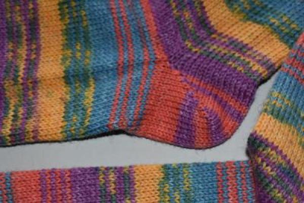 39 - 40 gestrickte Socken Wollsocken Opal Energy bunt