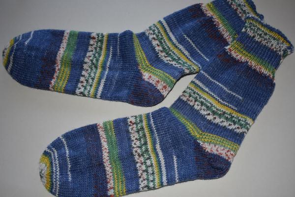 39 - 40 gestrickte Socken Opal Hundertwasser Werk - Singender Dampfer