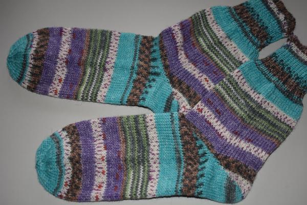 39/40 gestrickte Socken Opal - Regen auf Regentag -Nach Hundertwasser-Werk