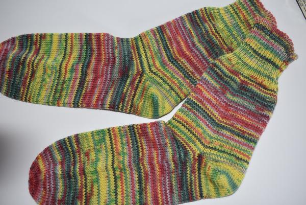 41 - 42 Opal Nach Hundertwasser, gestrickte Socken, The rain falls far from us falls the rain, geschenk