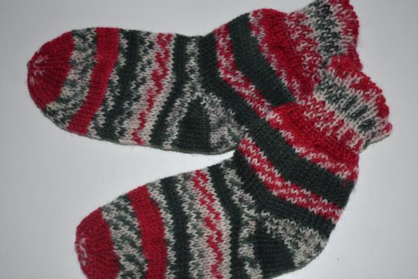 Babysocken 17 - 20 selbstgestrickte Weihnachts - Socken Wollsocken Flotte Socke **